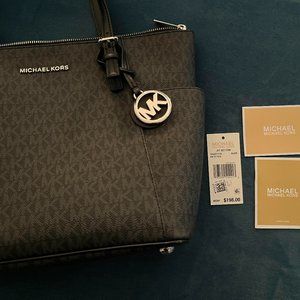 MICHAEL KORS Logo Jet Set East West Top Zip Tote